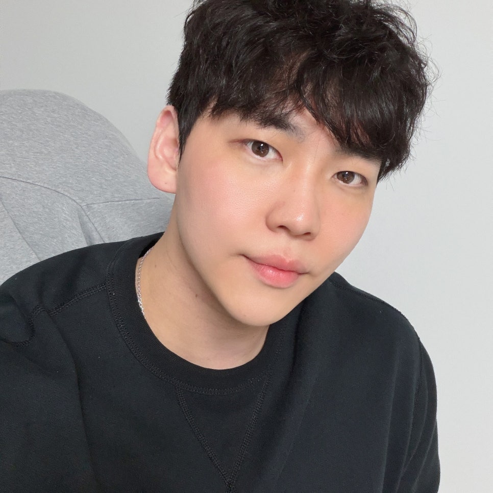 After Gangnam Under-Eye Fat Repositioning, It Looks Like the Under-Eye Fat Was Erased with an Eraserㅠㅠ image 1