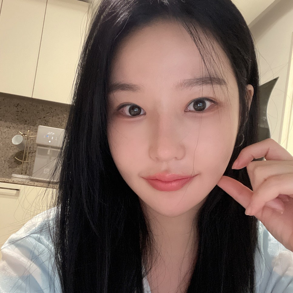 자연스럽게 또렷해 진 턱 선 만들어 준 침샘보톡스효과 관련 이미지 1