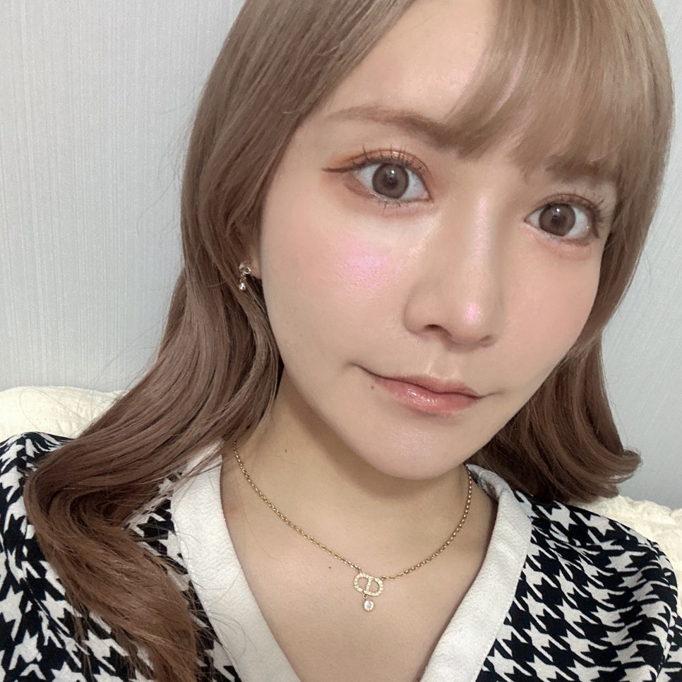 강남눈밑지방재배치로 눈가를 매끈하고 생기있게! 관련 이미지 1