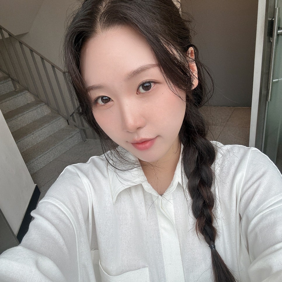 Apgujeong Facial Liposuction: Looking for Naturally Beautiful Results? image 3
