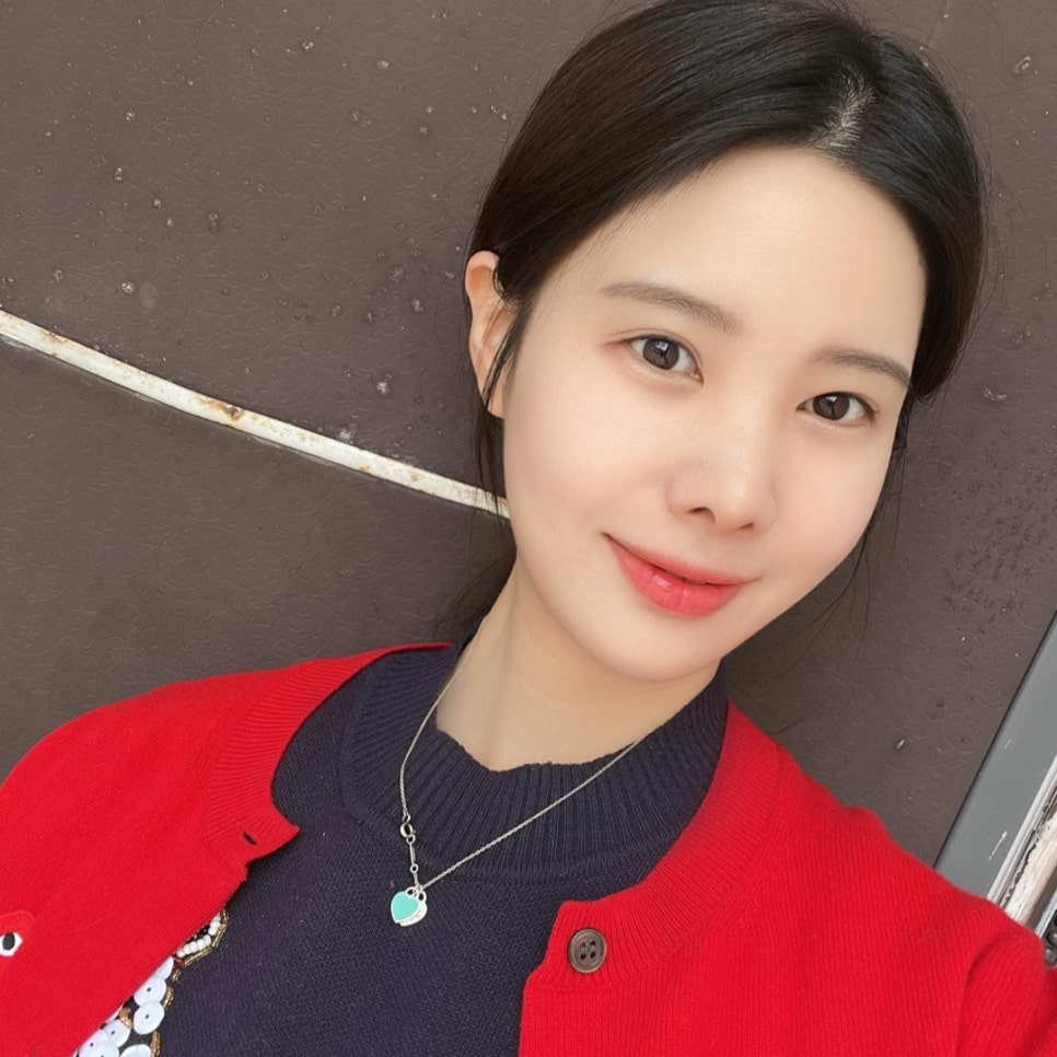 이중턱제거후기 턱선이 예뻐야 얼굴형이 예뻐요! 관련 이미지 3