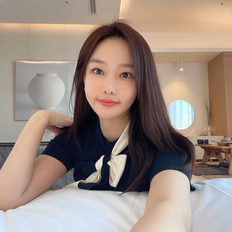 이중턱제거후기 턱선이 예뻐야 얼굴형이 예뻐요! 관련 이미지 1