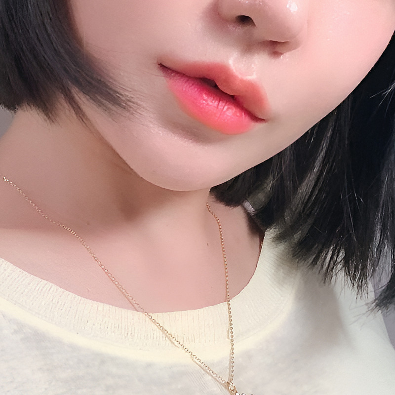 입꼬리필러효과 무표정에도 기분 좋아 보이는 인상으로! 관련 이미지 2