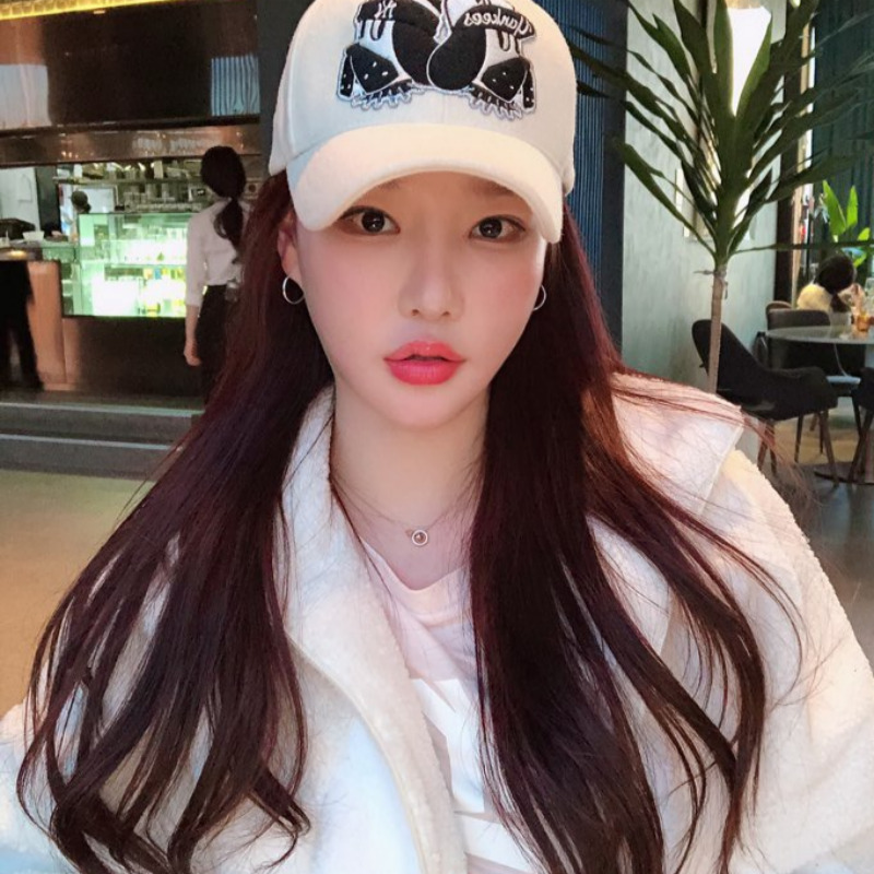 Want to see a clear lip-corner filler effect? image 1