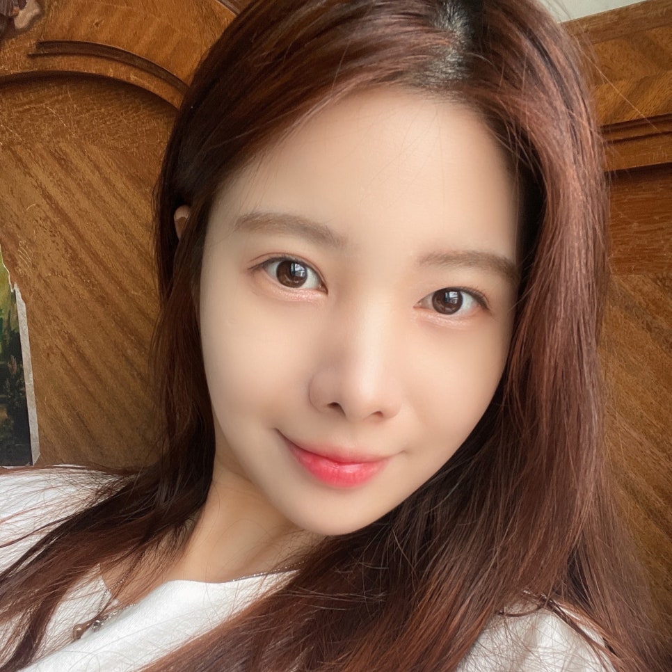 얼굴지흡으로 티 안나게 작아진 얼굴 완성! 관련 이미지 1