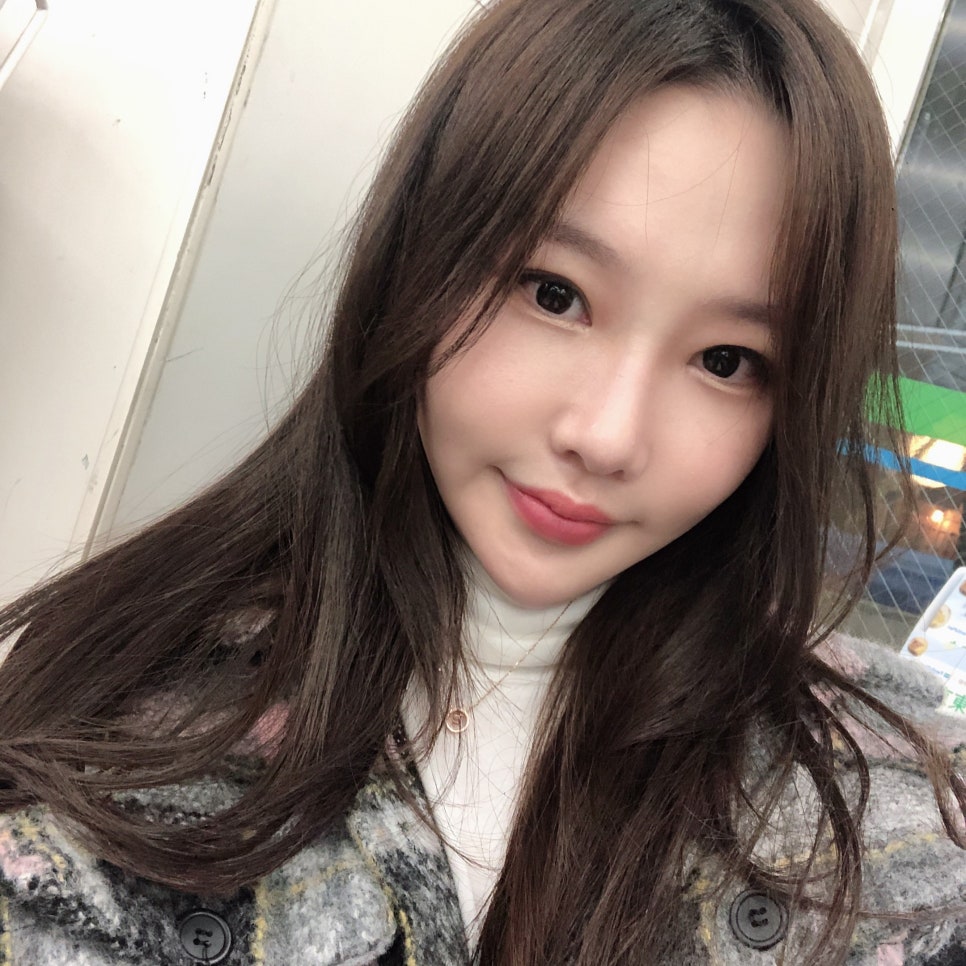 탄력까지 잡는 이중턱제거수술로 자신감 되찾았어요 관련 이미지 1