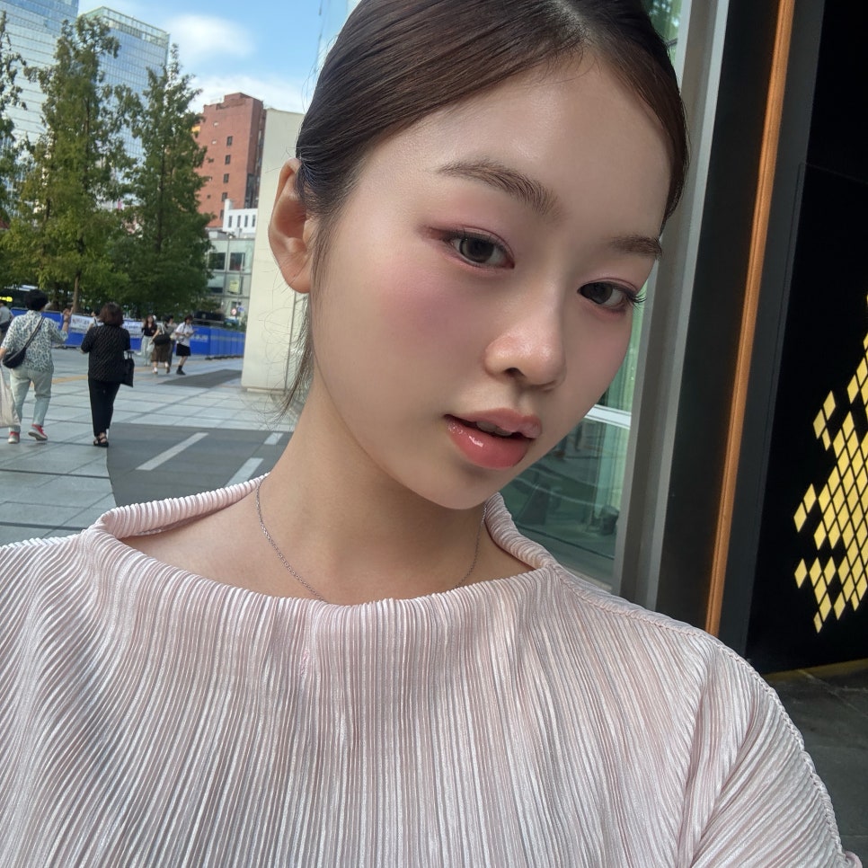 슬림한 넥라인 만들어주는 목얇아지는방법 관련 이미지 2