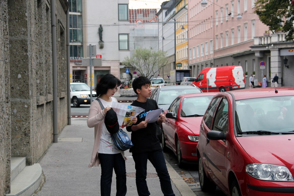 salzburg 거리를 지도한장 들고 ..여기가 어디냐???? 관련 이미지 1