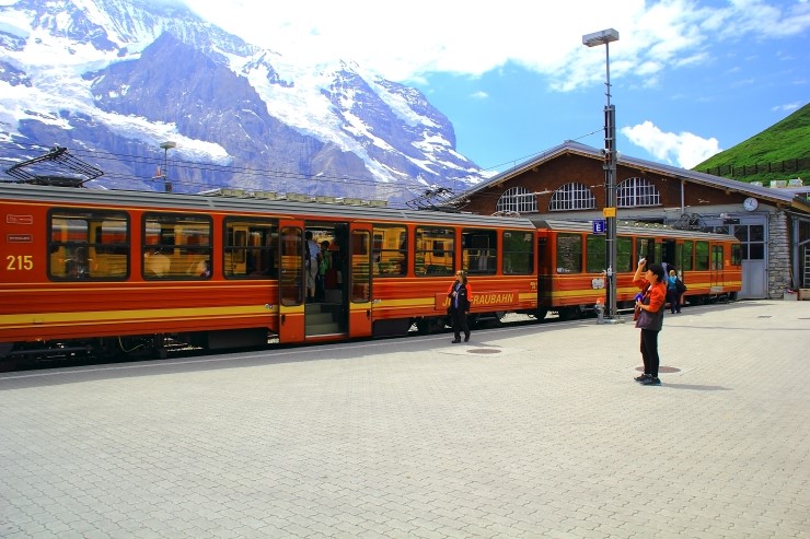 융프라우 Jungfraujoch 하산길에 만난 마을들 - 2013 관련 이미지 6