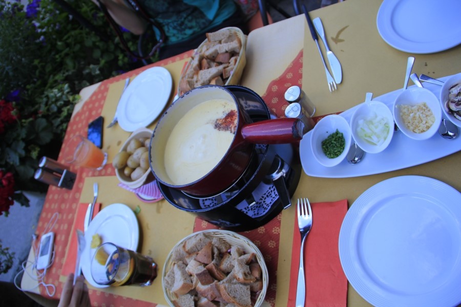 Hotel Oberland of 라우터브루넨 Lauterbrunnen in swiss - Fondue 퐁듀맛집.. ...# 2013년 7월 24일 관련 이미지 2