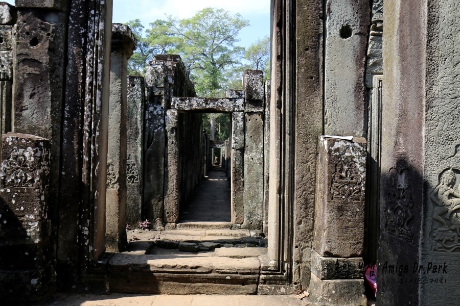 <캄보디아/앙코르와트 자유여행> 3박5일 두근두근!! - Bayon 바이욘사원 #3 /Angkor Thom 앙코르 톰 : 둘쨰날 (2013.12.20 ) 관련 이미지 18