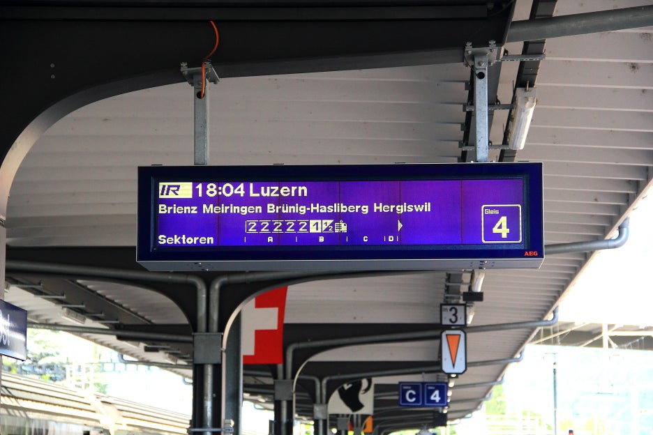 골든패스 파노라마  Luzern - Interlaken Express 인터라켄 루체른 구간의 풍경  : 2013 관련 이미지 1