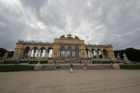 빈 ...Schloss Schonbrunn 쉰부룬궁전 - 3 & 글로리에떼  # 2011.8.2. 관련 이미지 8