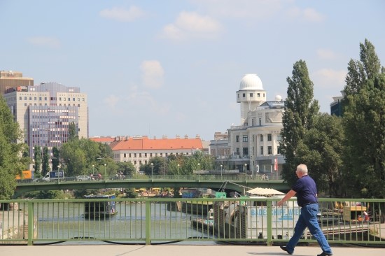슈베덴광장 Schweden Platz ...그리고 도나우 운하 Donaukanal # 2011년 8월 3일 관련 이미지 1