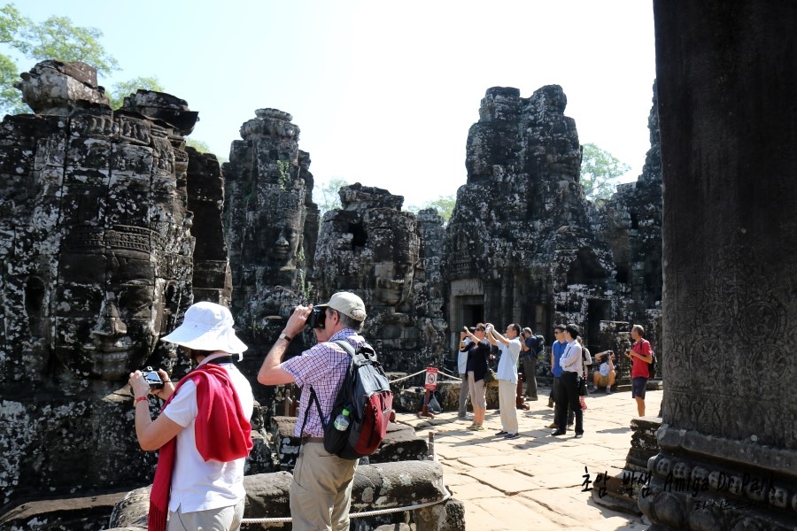 <캄보디아/앙코르와트 자유여행> 3박5일 두근두근!! - Bayon 바이욘사원 #3 /Angkor Thom 앙코르 톰 : 둘쨰날 (2013.12.20 ) 관련 이미지 14