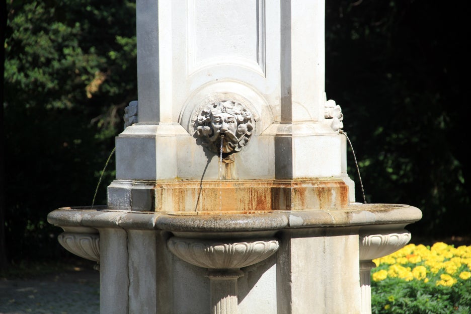 wien stadtpark 내 먹는 샘울...ㅎㅎ.... 관련 이미지 1