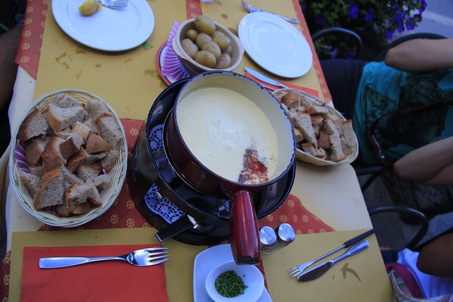 Hotel Oberland of 라우터브루넨 Lauterbrunnen in swiss - Fondue 퐁듀맛집.. ...# 2013년 7월 24일 관련 이미지 3
