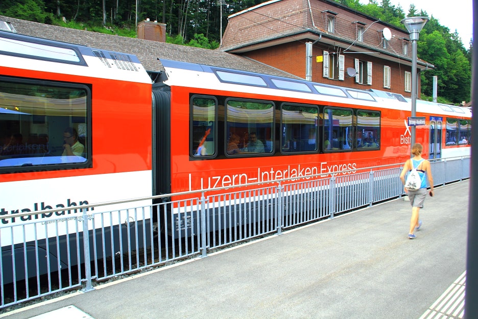 골든패스 파노라마  Luzern - Interlaken Express 인터라켄 루체른 구간의 풍경  : 2013 관련 이미지 8