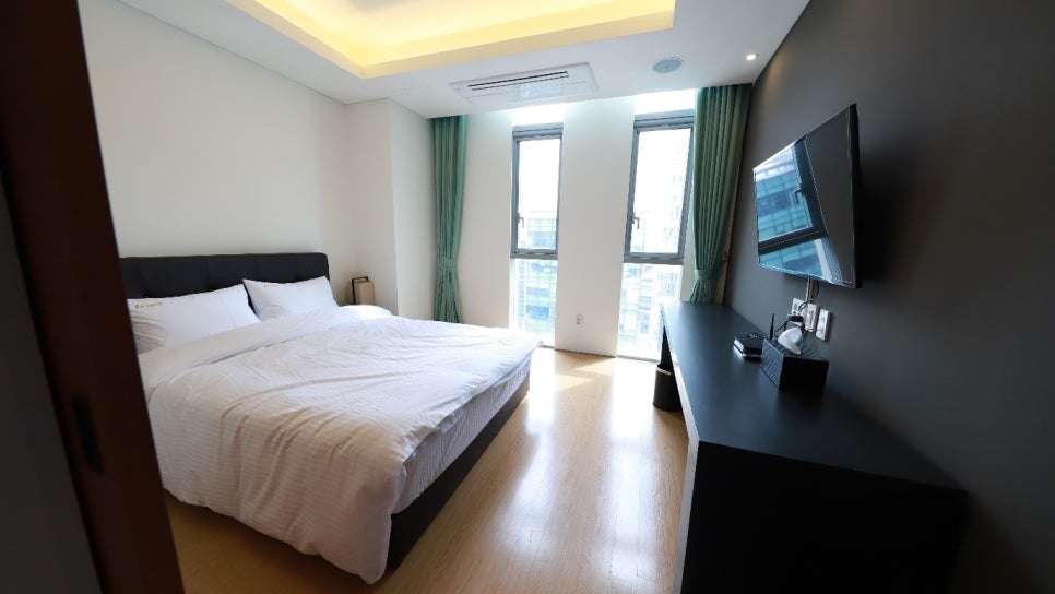 뷰 성형외과 K-POP 효과로 외국인 고객 유치 관련 이미지 9