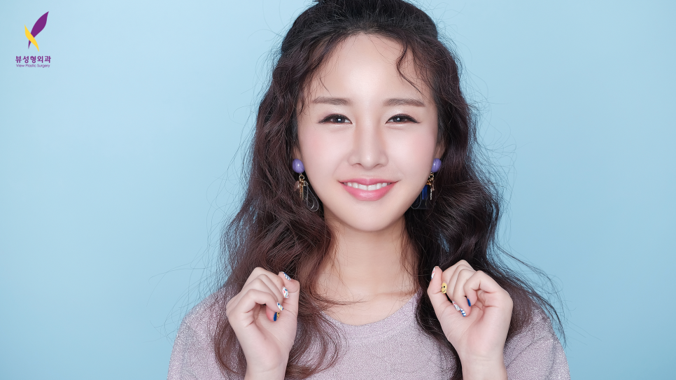 세련된 느낌의 뷰성형외과 인형라인 코성형 관련 이미지 5