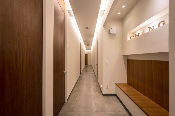 Samseong Jungang Station Dermatology Clinic, If You Want to Define Your Facial Contours with a Double-Chin Contouring Injection – Board-Certified Dermatologists in Samseong-dong image 2