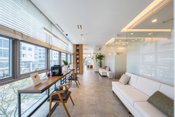 Dermatology Clinic Near Samseong Jungang Station: Firming Skin from Within with Hillo Wave – Board-Certified Dermatologists in Samseong-dong image 1
