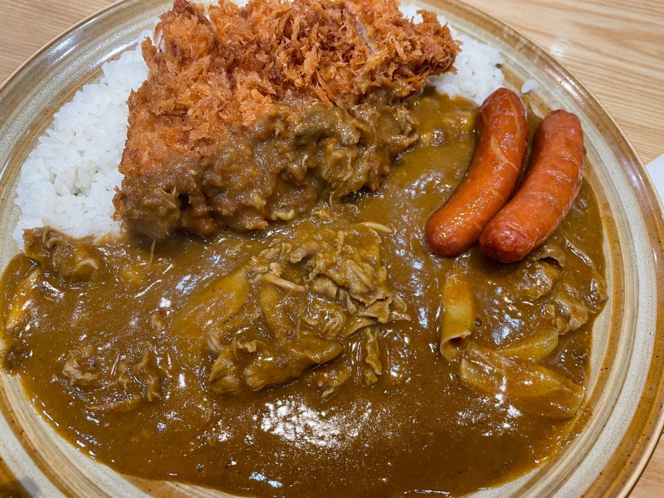Pork Cutlet Beef Shabu Curry + Sausage Too..! image 1