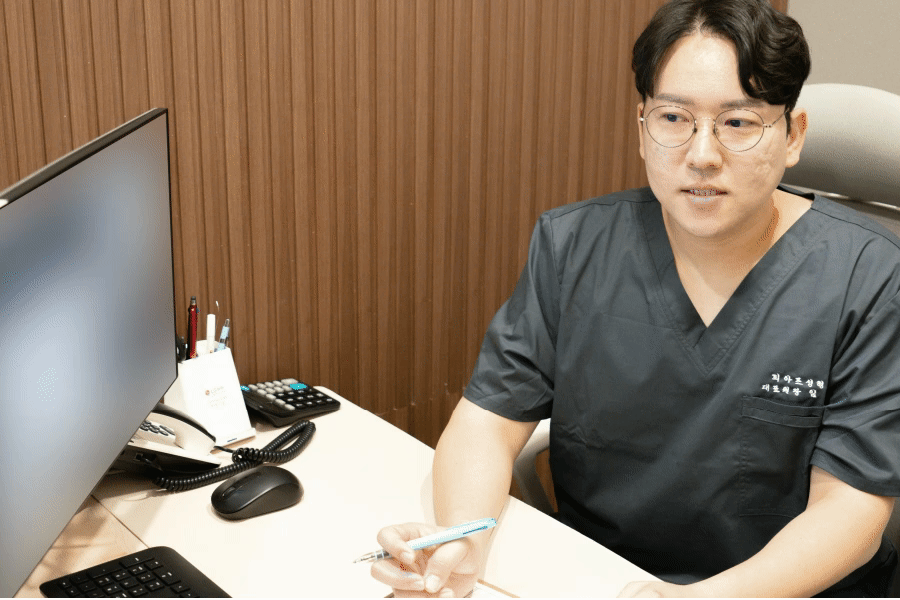 Eyebrow Lift Surgery Review? Here’s One Important Thing to Know image 7