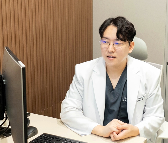 잠실눈성형, 자연스러운 결과를 위한 관련 이미지 10