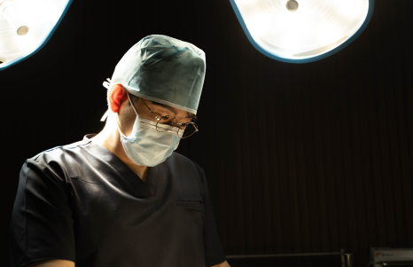 In Your 50s, Is It Better to Have Upper Blepharoplasty and a Forehead Lift Together? <The Answer Revealed> image 9