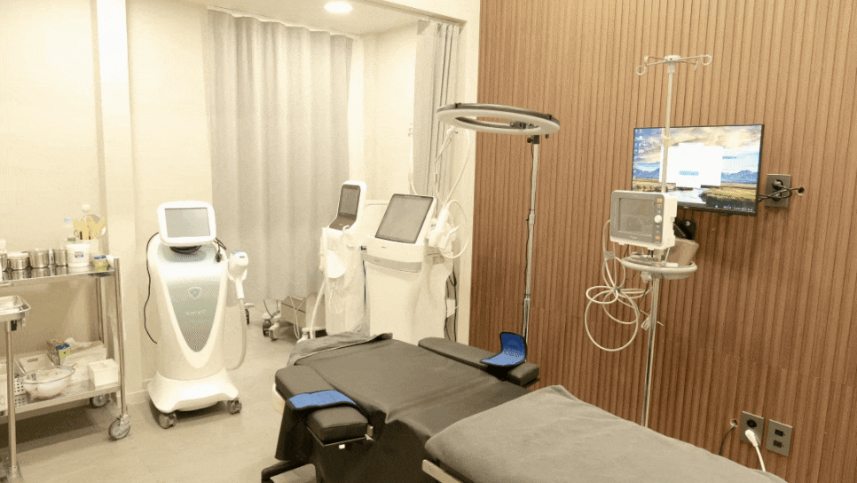 Middle-Aged Eye Surgery Done Well: Answering Three Questions You May Be Wondering About image 6