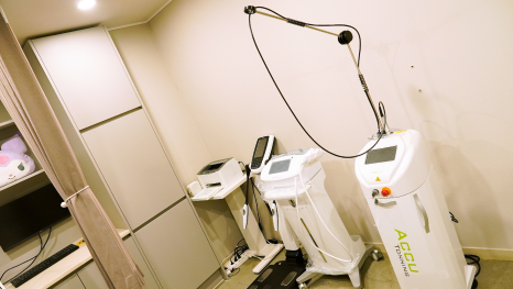 Lower Eyelid Surgery for Middle-Aged Adults Is Not Necessary for Everyone image 12