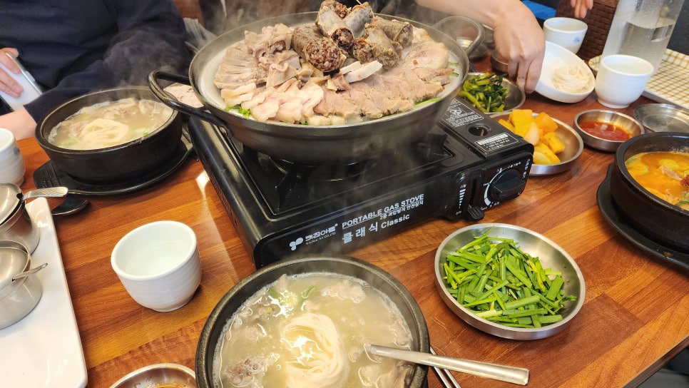 The past winter spent sustaining myself on Burger King in Jamsil Saenae, and a long-awaited lunch with the staff at Piap Clinic image 1