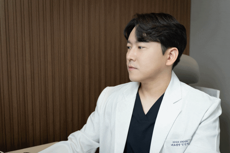 Ptosis, Drooping Eyelids: Curious About the Causes, Symptoms, and Surgery? <Click> image 4