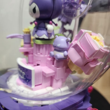 The Detail of the Director of a Plastic Surgery Clinic in Jamsilsaenae, Shown Through Assembling the Keeppley Kuromi Music Box. image 4