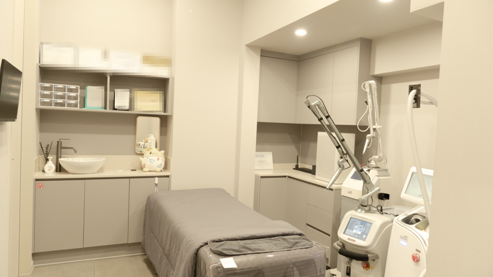 Middle-Aged Eye Surgery Done Well: Answering Three Questions You May Be Wondering About image 8