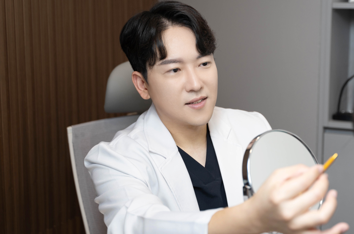 Jamsil Under-Eye Fat Removal: Why You May Need Revision Surgery If You Don’t Know This image 2