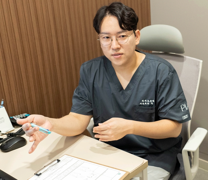 Upper Eyelid Surgery Price? Side Effects? Click If You’re Worried image 8