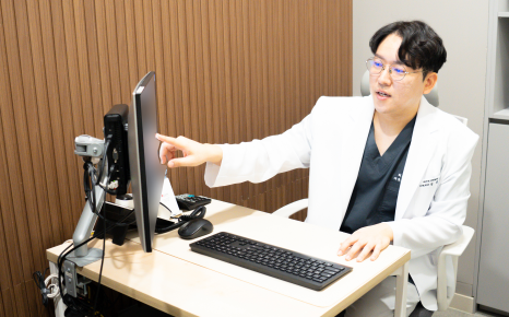 Ptosis, Drooping Eyelids: Curious About the Causes, Symptoms, and Surgery? <Click> image 12