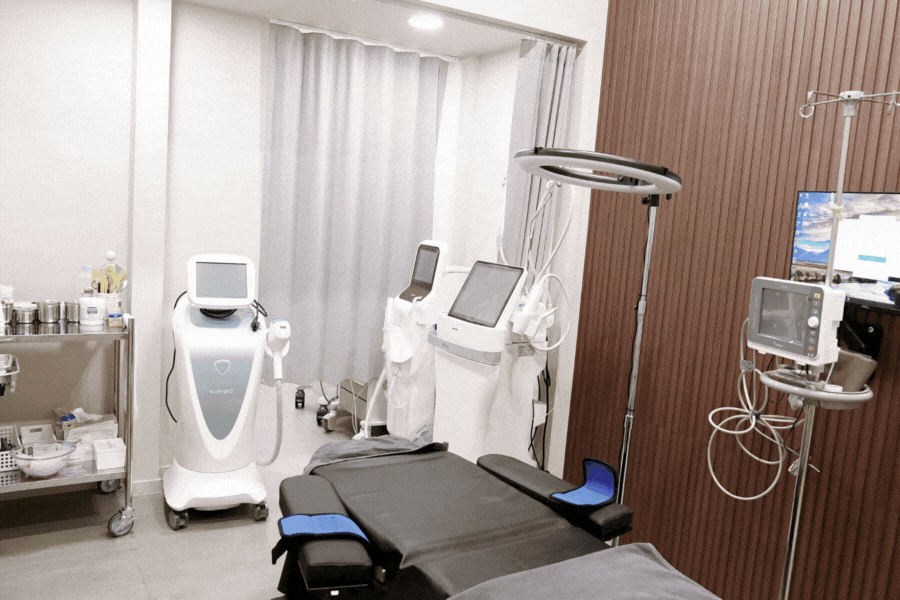 Gangnam Lower Blepharoplasty: 3 Important Precautions You Must Know Before Visiting the Clinic - PIAF Clinic image 5