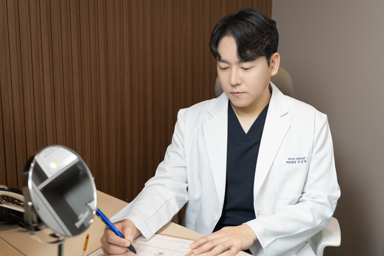 이중턱지방흡입? 이 글을 보기 전까지 받지 마세요 - 피아프의원 관련 이미지 11