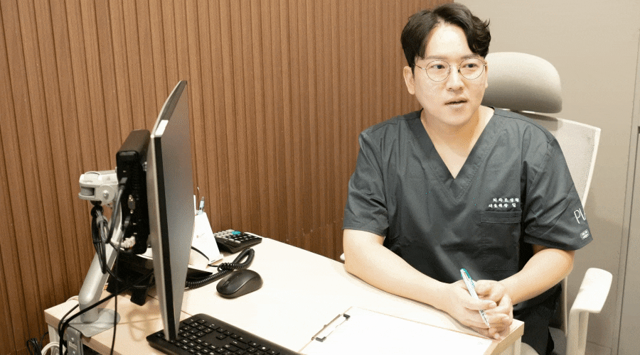 In Your 50s, Is It Better to Have Upper Blepharoplasty and a Forehead Lift Together? <The Answer Revealed> image 10
