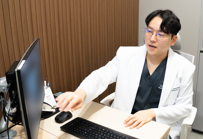 잠실나루역피부과 여드름과 모공 개선 2가지가 중요해요 관련 이미지 3