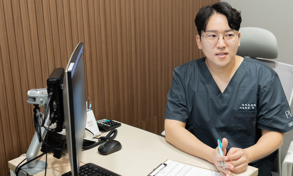 Gangnam Lower Blepharoplasty: 3 Important Precautions You Must Know Before Visiting the Clinic - PIAF Clinic image 14