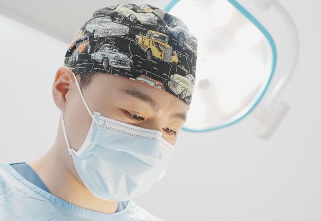 Why a Lower Eye Bag Revision Surgery Is Needed image 8