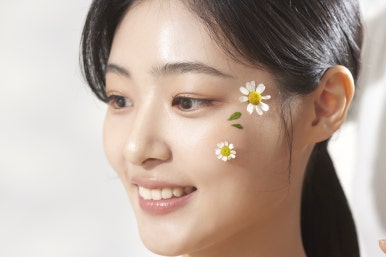 Can double eyelids develop later in life? image 7