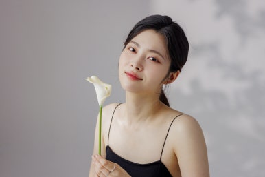 눈가주름 필수! 아이크림 올바른 사용 방법 관련 이미지 10
