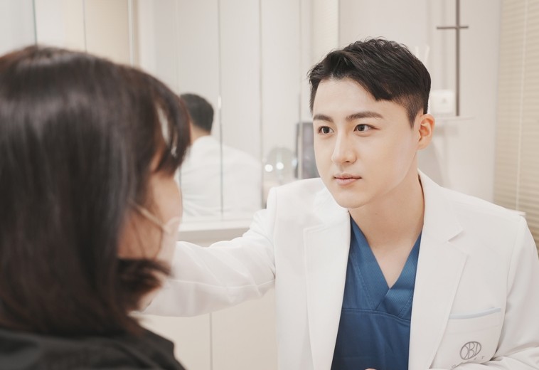 중년 눈밑지방재배치 김현조 원장님이 추천하는 이유 <공개> 관련 이미지 5