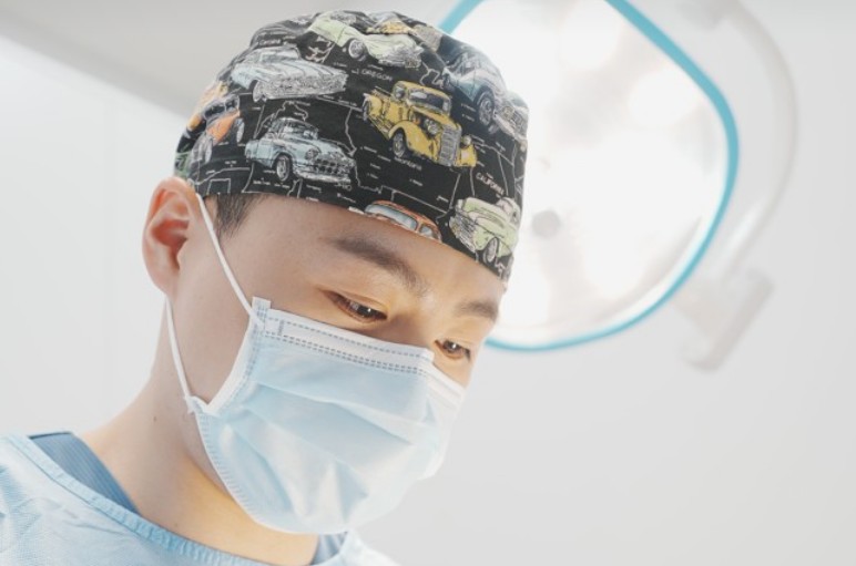 The Key to Avoiding Revision Lower Eyelid Fat Repositioning Surgery! - Summary by Director Kim Hyun-jo image 7