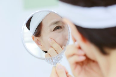 The Difference Between Lower Eye Fat Repositioning and Lower Blepharoplasty, the Snapback Test, and the Distraction Test #Gangnam Plastic Surgery Objet image 3